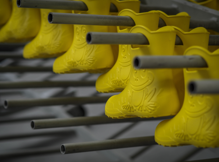 How to choose the right wellington boots manufacturer for your business? How to choose the right wellington boots manufacturer for your business?
